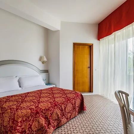 Hotel Caravelle